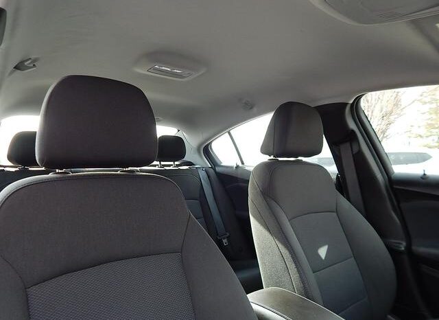 
								2019 Chevrolet Cruze LT Sedan 4D full									