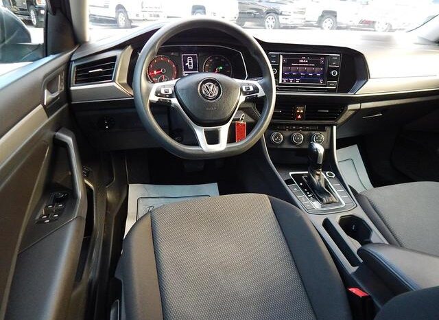 
								2019 Volkswagen Jetta 1.4T S Sedan 4D full									