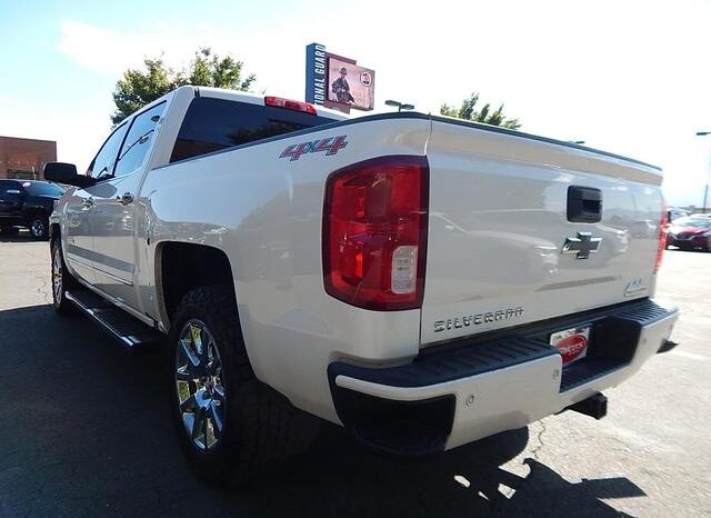 
								2017 Chevrolet Silverado 1500 Crew Cab High Country Pickup 4D 5 3/4 ft full									