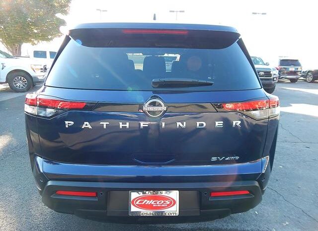 
								2022 Nissan Pathfinder SV Sport Utility 4D full									