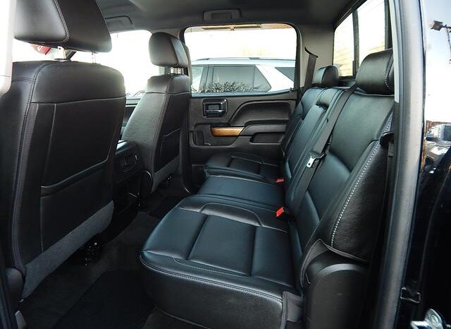 
								2018 Chevrolet Silverado 1500 Crew Cab LTZ Pickup 4D 5 3/4 ft full									