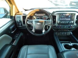 
										2018 Chevrolet Silverado 1500 Crew Cab Z71 LTZ Pickup 4D 5 3/4 ft full									