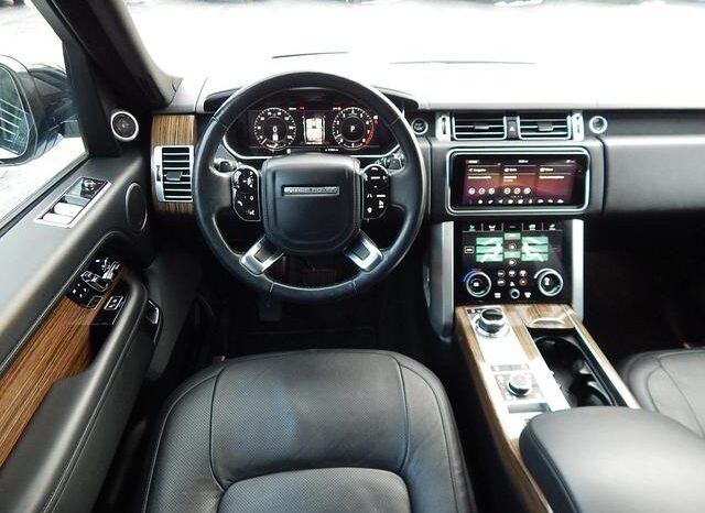 
								2018 Land Rover Range Rover HSE Sport Utility 4D full									