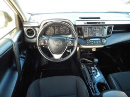
										2017 Toyota RAV4 XLE Sport Utility 4D full									