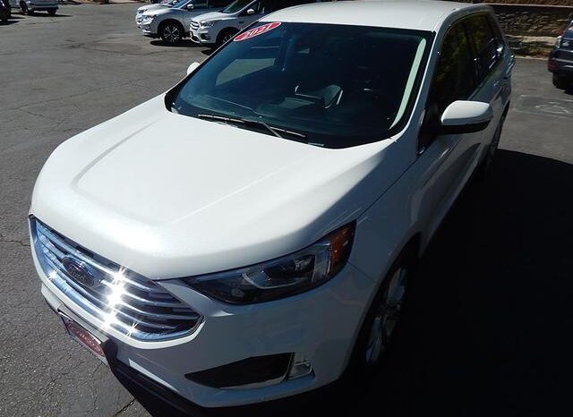 
								2021 Ford Edge Titanium Sport Utility 4D full									