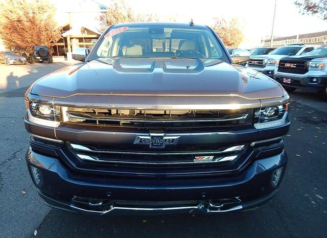 
								2018 Chevrolet Silverado 1500 Crew Cab Z71 LTZ Pickup 4D 5 3/4 ft full									