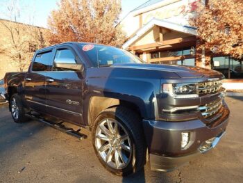 2018 Chevrolet Silverado 1500 Crew Cab Z71 LTZ Pickup 4D 5 3/4 ft