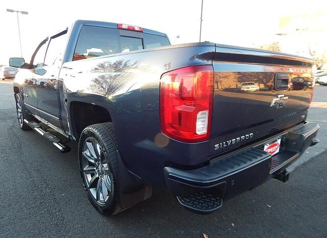 
								2018 Chevrolet Silverado 1500 Crew Cab Z71 LTZ Pickup 4D 5 3/4 ft full									