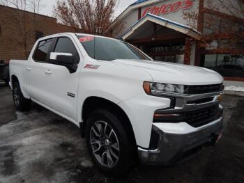 2021 Chevrolet Silverado 1500 Crew Cab LT Pickup 4D 5 3/4 ft