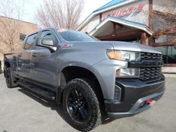 2019 Chevrolet Silverado 1500 Crew Cab Custom Trail Boss Pickup 4D 6 1/2 ft