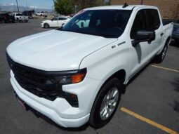 
										2023 Chevrolet Silverado 1500 Crew Cab Custom Pickup 4D 5 3/4 ft full									