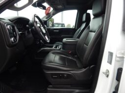 
										2019 GMC Sierra 1500 Crew Cab SLT Pickup 4D 5 3/4 ft full									