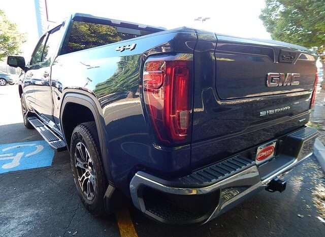 
								2019 GMC Sierra 1500 Crew Cab SLT Pickup 4D 5 3/4 ft full									