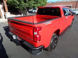 
										2022 Chevrolet Silverado 1500 Limited Crew Cab Custom Trail Boss Pickup 4D 5 3/4 ft full									