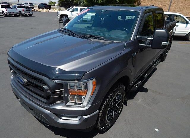 
								2021 Ford F150 SuperCrew Cab XLT Pickup 4D 6 1/2 ft full									