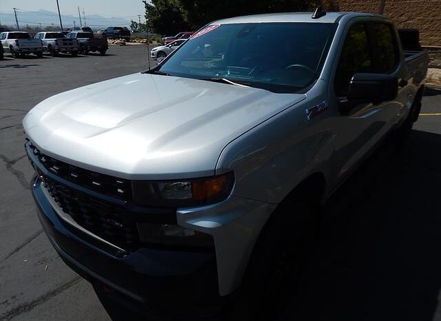 
								2022 Chevrolet Silverado 1500 Limited Crew Cab Custom Trail Boss Pickup 4D 5 3/4 ft full									