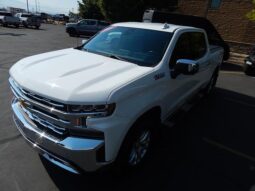 
										2021 Chevrolet Silverado 1500 Crew Cab LTZ Pickup 4D 5 3/4 ft full									