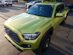 
										2023 Toyota Tacoma Double Cab TRD Off-Road Pickup 4D 5 ft full									