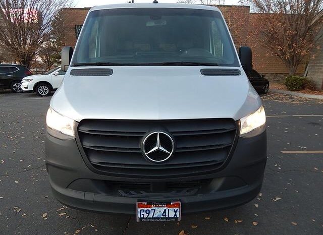 
								2021 Mercedes-Benz Sprinter 2500 Passenger Standard Roof w/144″ WB Van 3D full									