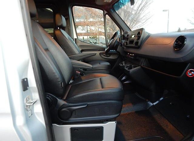 
								2021 Mercedes-Benz Sprinter 2500 Passenger Standard Roof w/144″ WB Van 3D full									