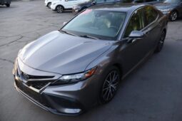 
										2023 Toyota Camry SE Sedan 4D full									