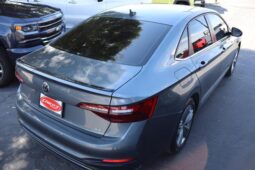 
										2022 Volkswagen Jetta 1.5T SE Sedan 4D full									