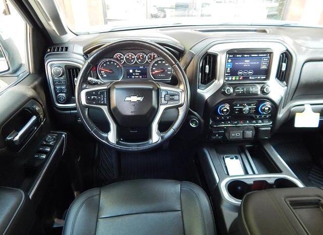 
								2021 Chevrolet Silverado 1500 Crew Cab LTZ Pickup 4D 5 3/4 ft full									