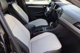 
										2021 Volkswagen Jetta 1.4T R-Line Sedan 4D full									