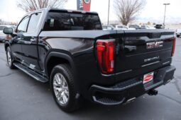 
										2020 GMC Sierra 1500 Crew Cab Denali Pickup 4D 5 3/4 ft full									