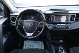 
										2018 Toyota RAV4 XLE Sport Utility 4D full									