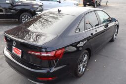 
										2021 Volkswagen Jetta 1.4T R-Line Sedan 4D full									