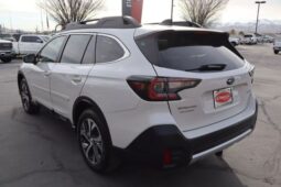 
										2022 Subaru Outback Limited Wagon 4D full									