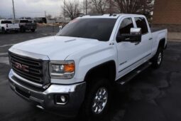 
										2015 GMC Sierra 2500 HD Crew Cab SLT Pickup 4D 6 1/2 ft full									