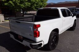 
										2021 Chevrolet Silverado 1500 Crew Cab RST Pickup 4D 5 3/4 ft full									