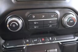 
										2022 Chevrolet Silverado 1500 Limited Crew Cab Custom Pickup 4D 5 3/4 ft full									