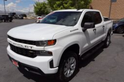 
										2022 Chevrolet Silverado 1500 Limited Crew Cab Custom Pickup 4D 5 3/4 ft full									