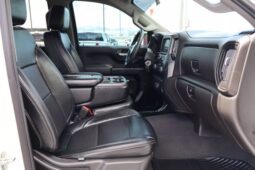 
										2022 Chevrolet Silverado 1500 Limited Crew Cab Custom Pickup 4D 5 3/4 ft full									