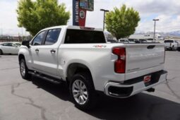 
										2022 Chevrolet Silverado 1500 Limited Crew Cab Custom Pickup 4D 5 3/4 ft full									
