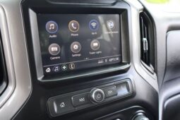 
										2022 Chevrolet Silverado 1500 Limited Crew Cab Custom Pickup 4D 5 3/4 ft full									