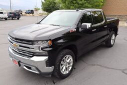 
										2021 Chevrolet Silverado 1500 Crew Cab LTZ Pickup 4D 5 3/4 ft full									