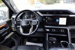 
										2022 GMC Sierra 1500 Crew Cab Denali Pickup 4D 5 3/4 ft full									