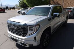 
										2022 GMC Sierra 1500 Crew Cab Denali Ultimate Pickup 4D 5 3/4 ft full									
