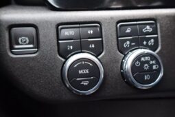 
										2023 GMC Sierra 1500 Crew Cab SLT Pickup 4D 5 3/4 ft full									