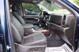 
										2023 GMC Sierra 1500 Crew Cab SLT Pickup 4D 5 3/4 ft full									