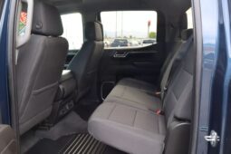 
										2022 Chevrolet Silverado 1500 Crew Cab LT Pickup 4D 5 3/4 ft full									