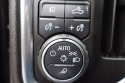 
										2021 Chevrolet Silverado 1500 Crew Cab LTZ Pickup 4D 5 3/4 ft full									