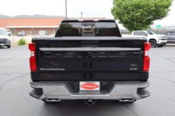 
										2021 Chevrolet Silverado 1500 Crew Cab LTZ Pickup 4D 5 3/4 ft full									