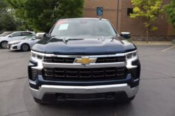 
										2022 Chevrolet Silverado 1500 Crew Cab LT Pickup 4D 5 3/4 ft full									