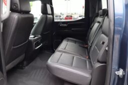 
										2023 GMC Sierra 1500 Crew Cab SLT Pickup 4D 5 3/4 ft full									