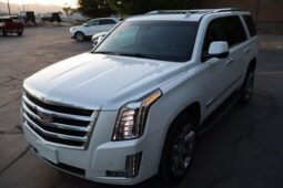 
										2017 Cadillac Escalade Luxury Sport Utility 4D full									